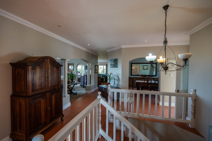 5 Bedroom Property for Sale in Seafield Eastern Cape